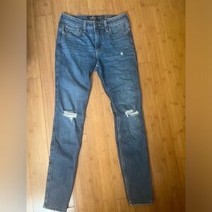 Hollister Ripped Skinny Jeans